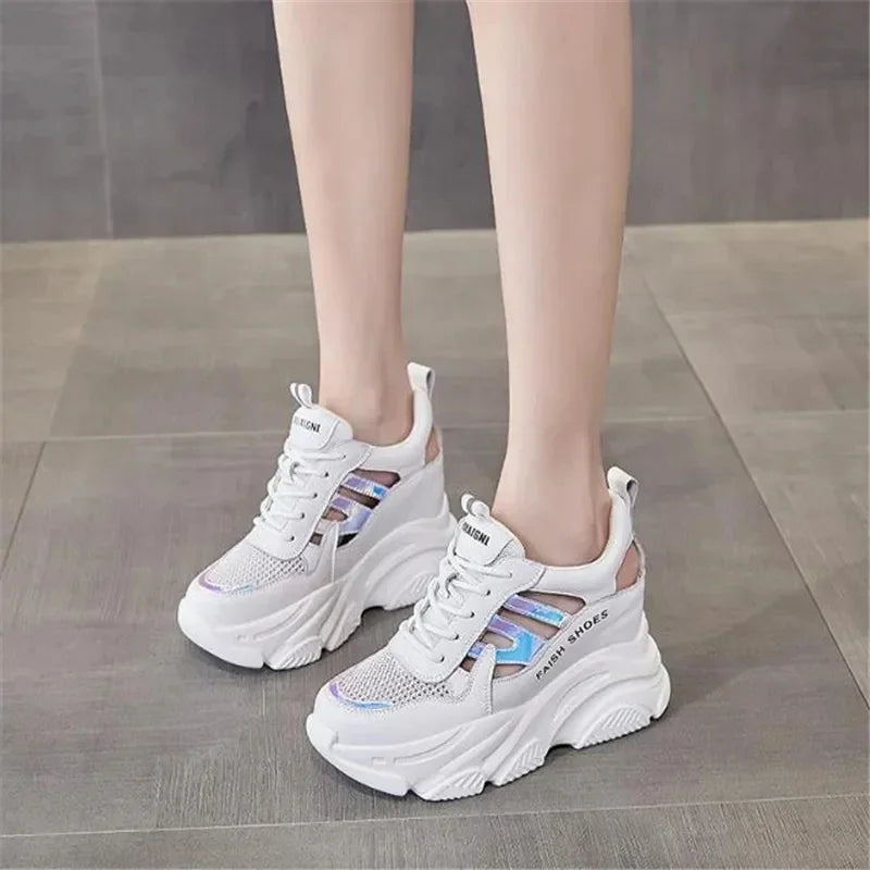 AIRY – Ultra-Light White Sneakers with Wedge Comfort"
