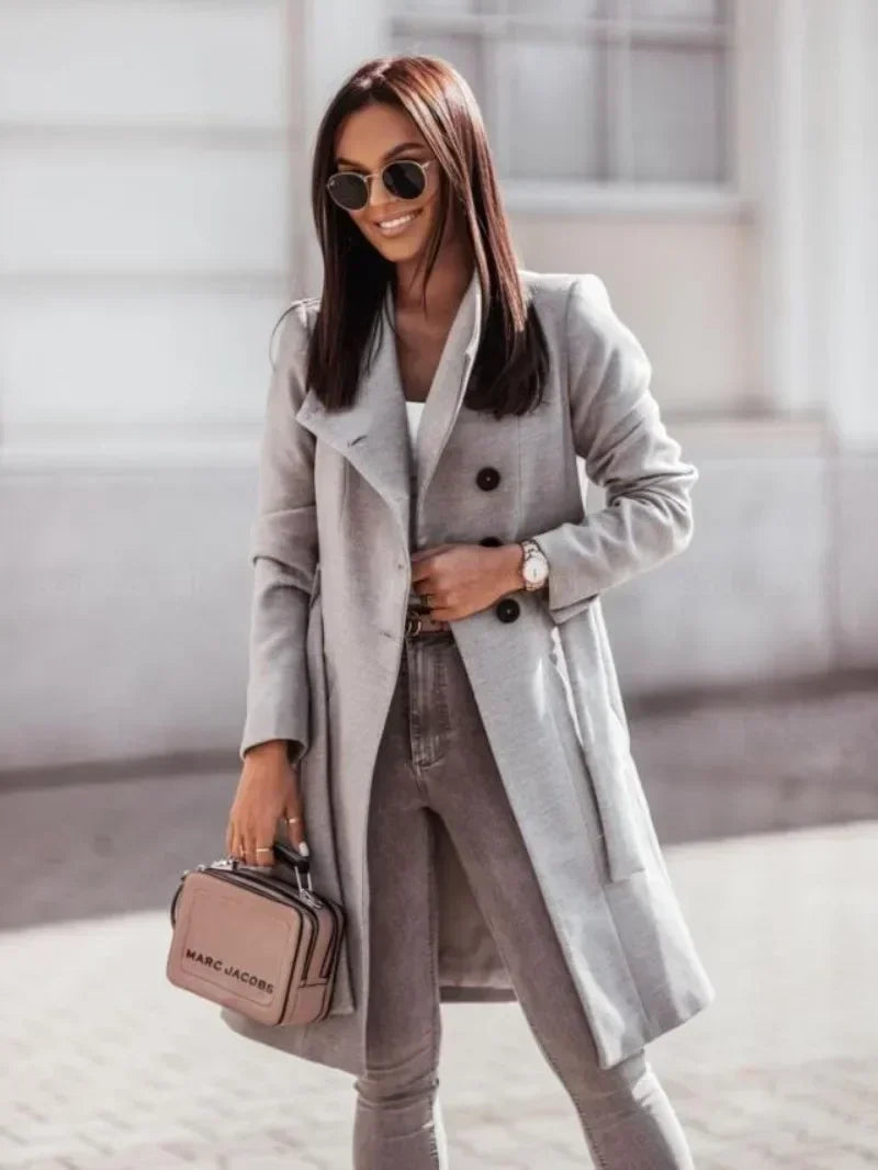 Elegant coat for stylish women